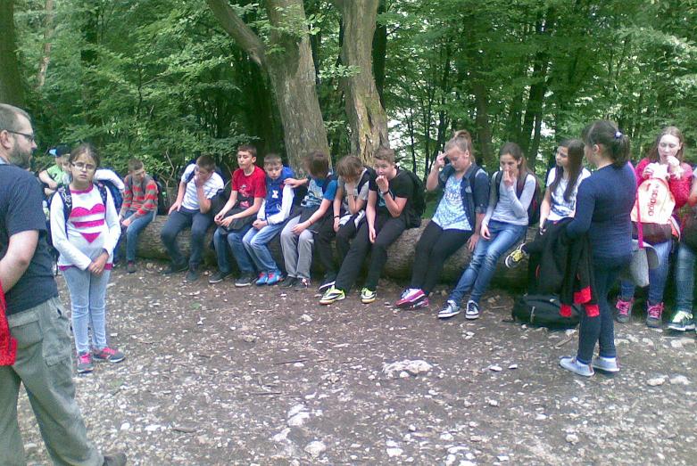 Uczniowie Zespołu Szkolno-Przedszkolnego w Woli Wiązowej na wycieczce do Ojcowskiego Parku Narodowego